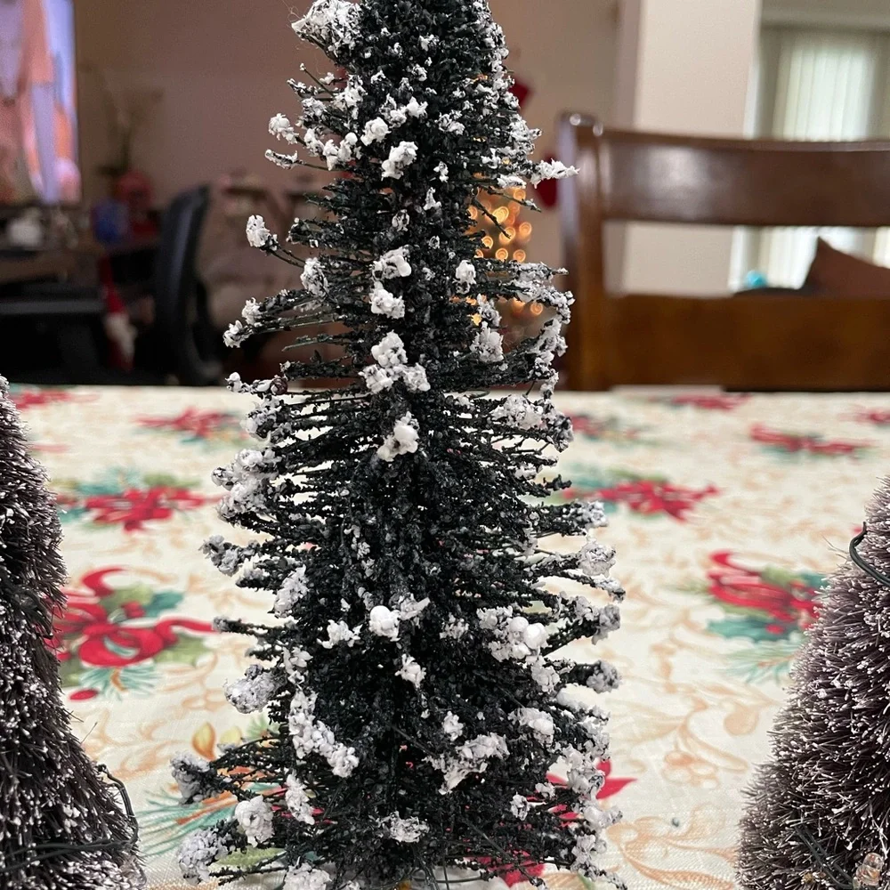 Vintage Christmas garland & accessories